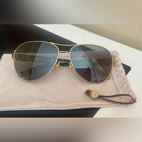 Authentic Tory Burch Sunglasses TY6051 Gold with Pouch - Picture 2 of 6